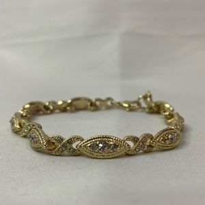 Gold and diamond bracelet